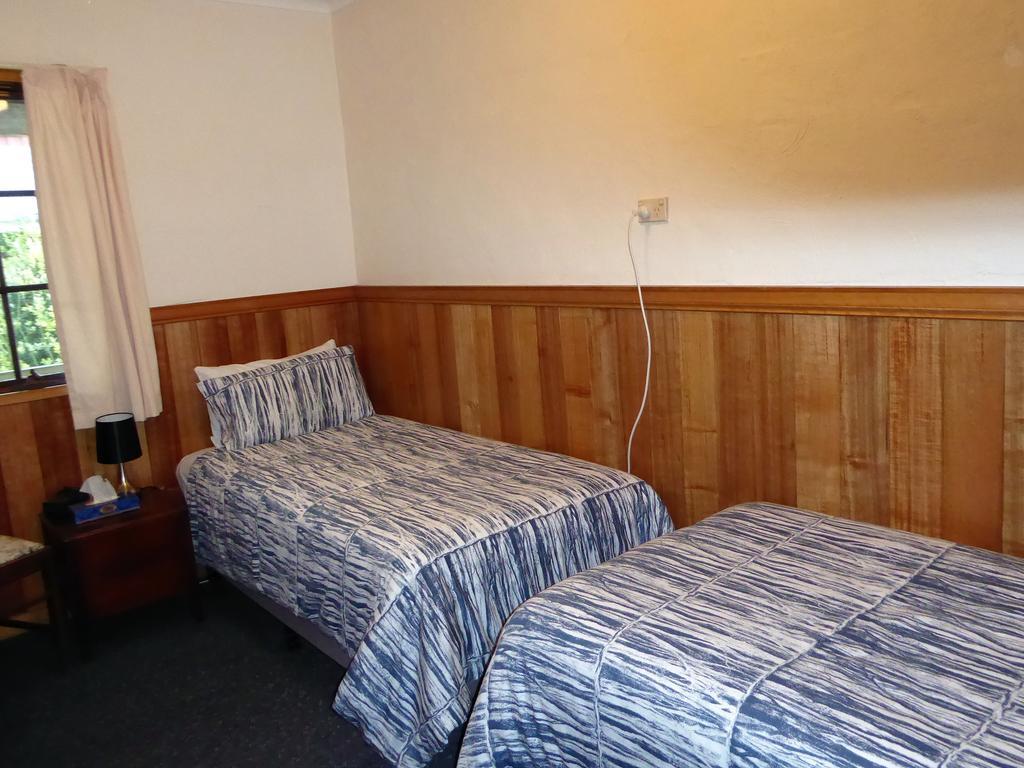 Platypus Park Country Retreat Villa Bridport Bagian luar foto