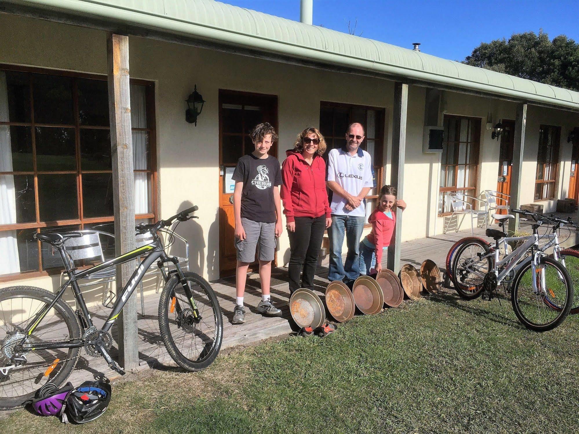 Platypus Park Country Retreat Villa Bridport Bagian luar foto