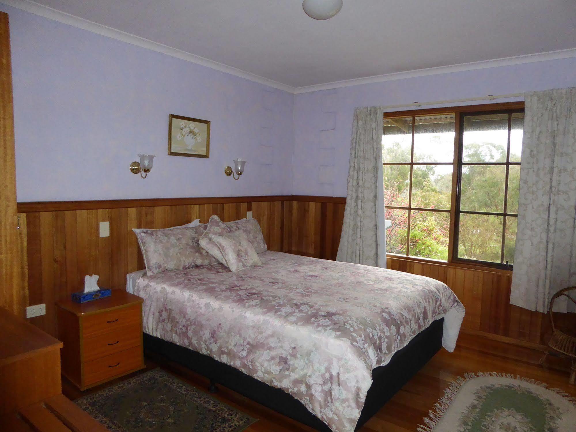 Platypus Park Country Retreat Villa Bridport Bagian luar foto