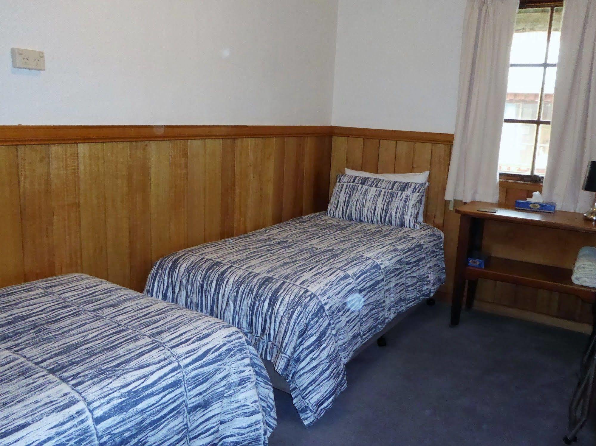 Platypus Park Country Retreat Villa Bridport Bagian luar foto