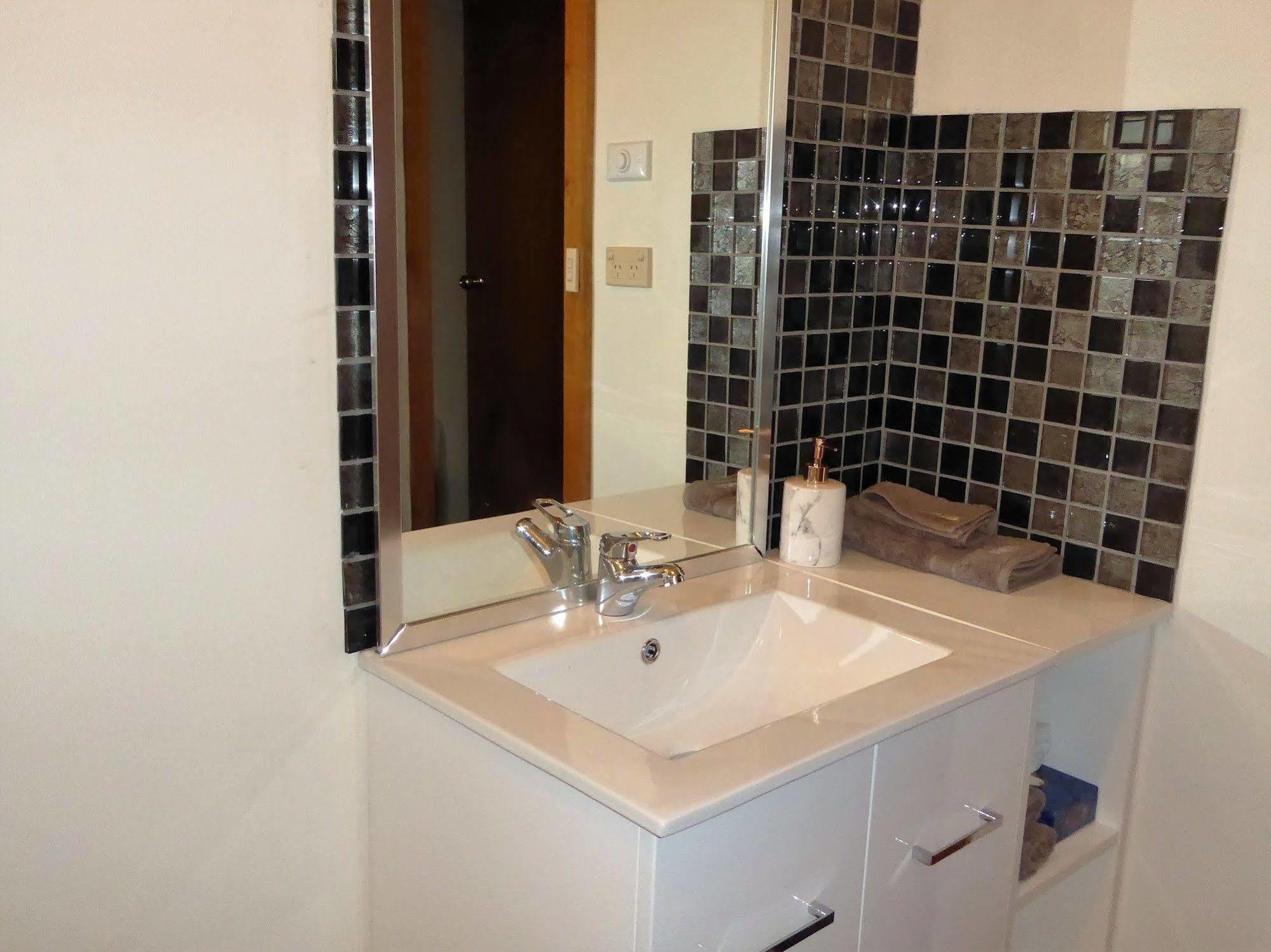 Platypus Park Country Retreat Villa Bridport Bagian luar foto